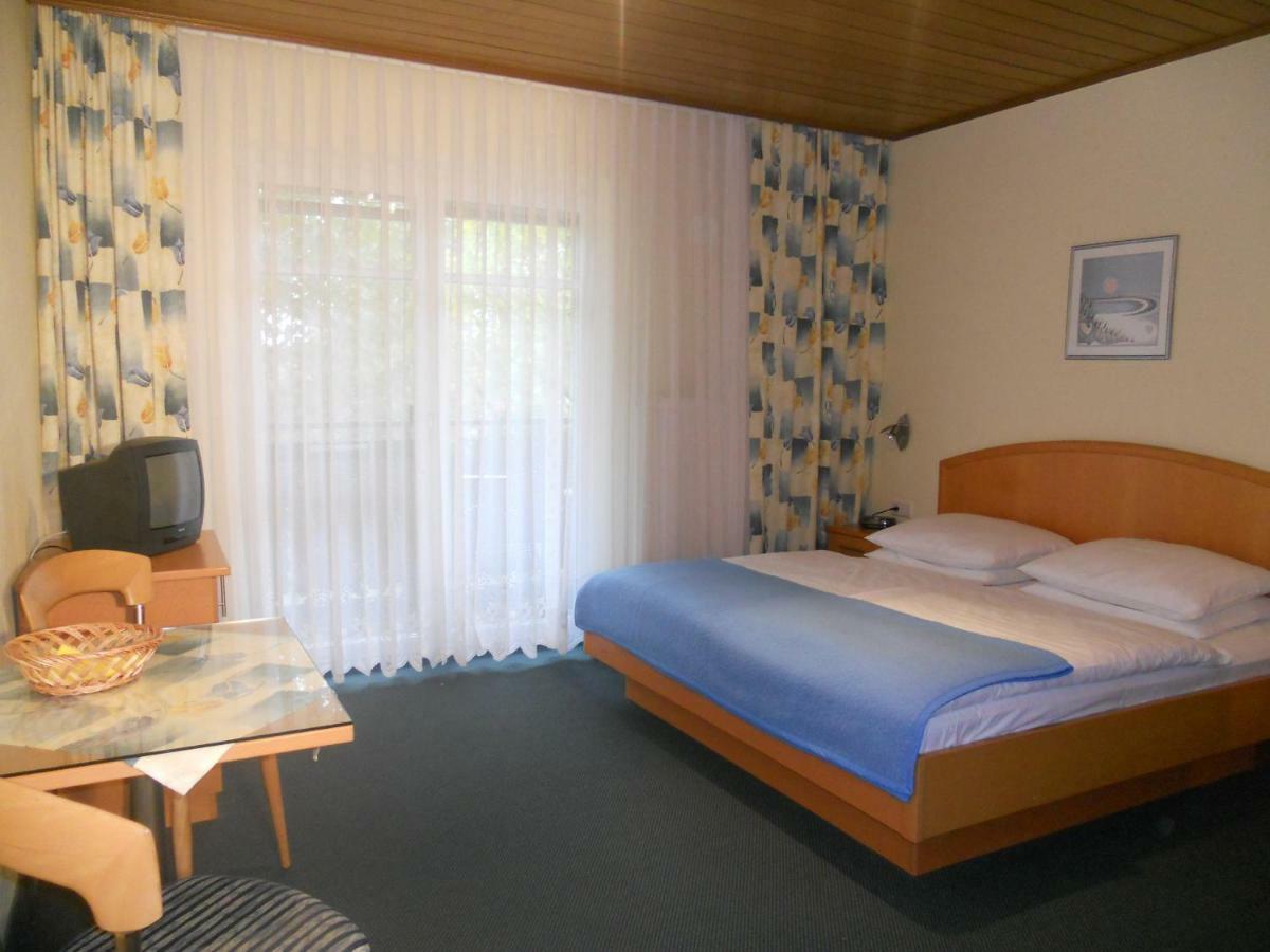 Gastehaus Moser Bed and Breakfast Podersdorf am See Exteriör bild